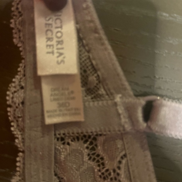 Victoria's Secret Lace Bra Trio - Black, Pink, Gray - Picture 7 of 9